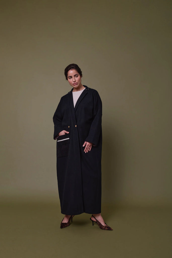 Black Belsay Hall Abaya