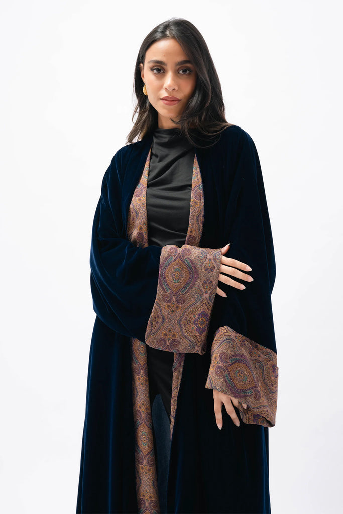 Nahla Velvet Abaya