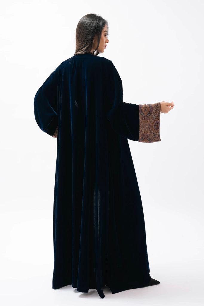 Nahla Velvet Abaya